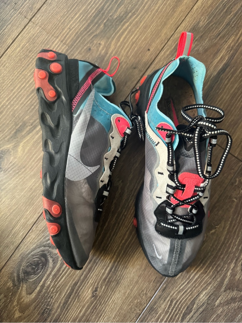 Nike React Element 87 Blue Chill Solar Red Cool Grey Black Size 7.5